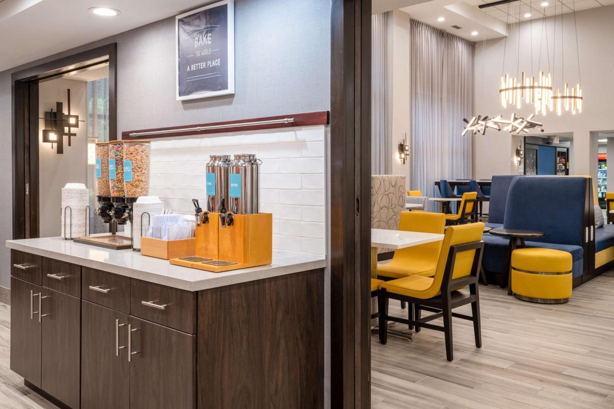 Hampton Inn & Suites Agoura Hills Eksteriør billede