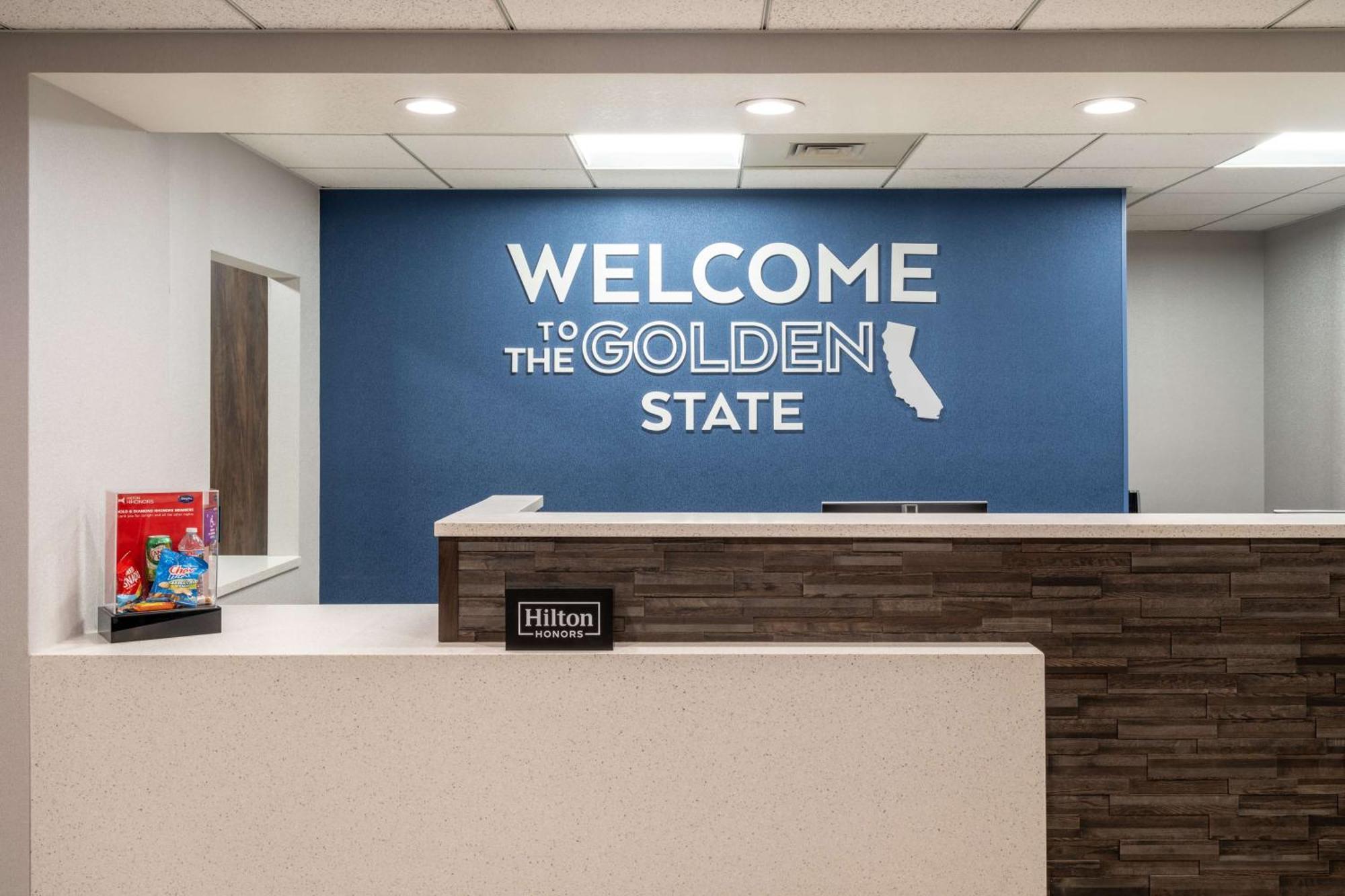 Hampton Inn & Suites Agoura Hills Eksteriør billede