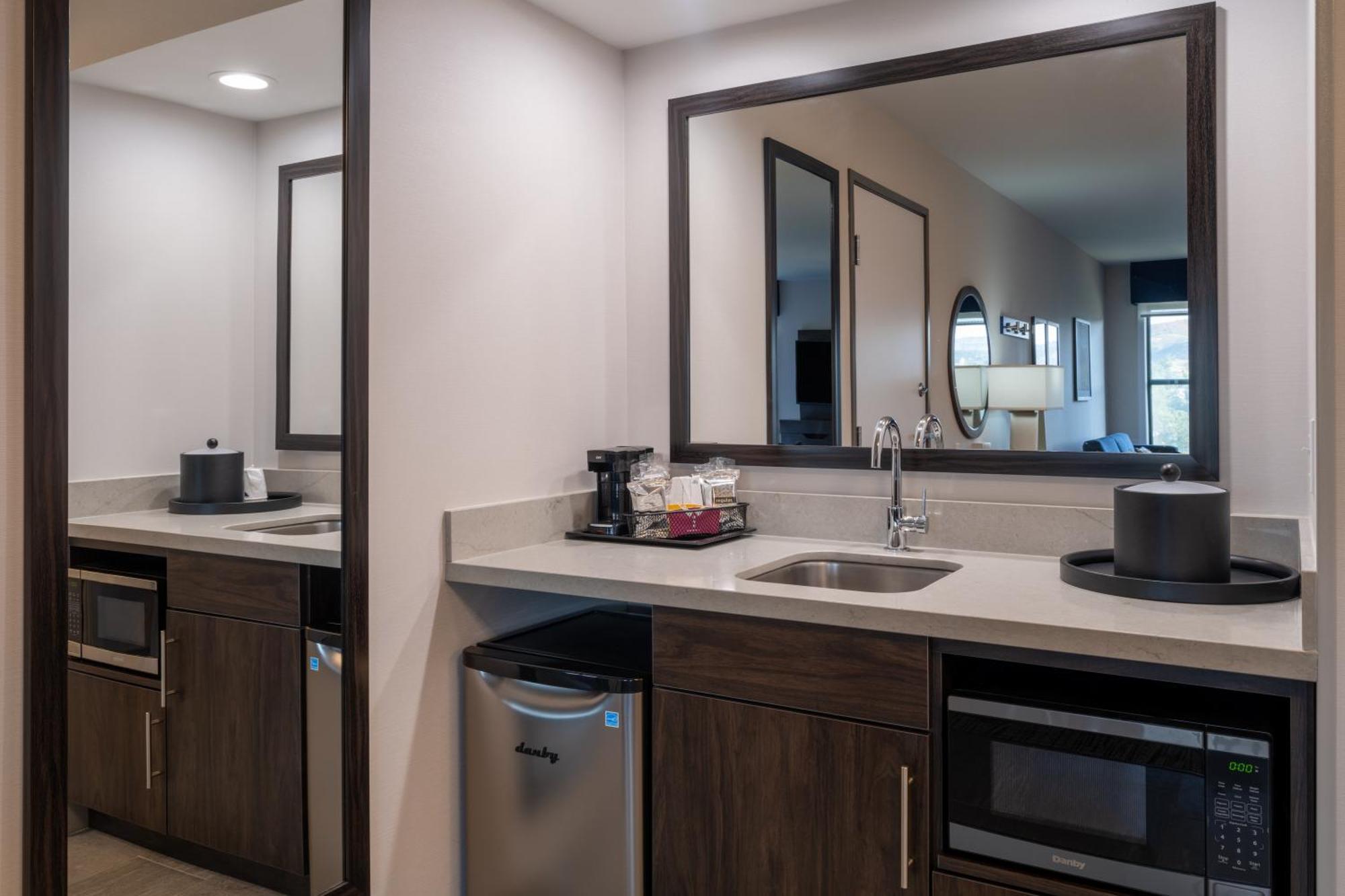 Hampton Inn & Suites Agoura Hills Eksteriør billede